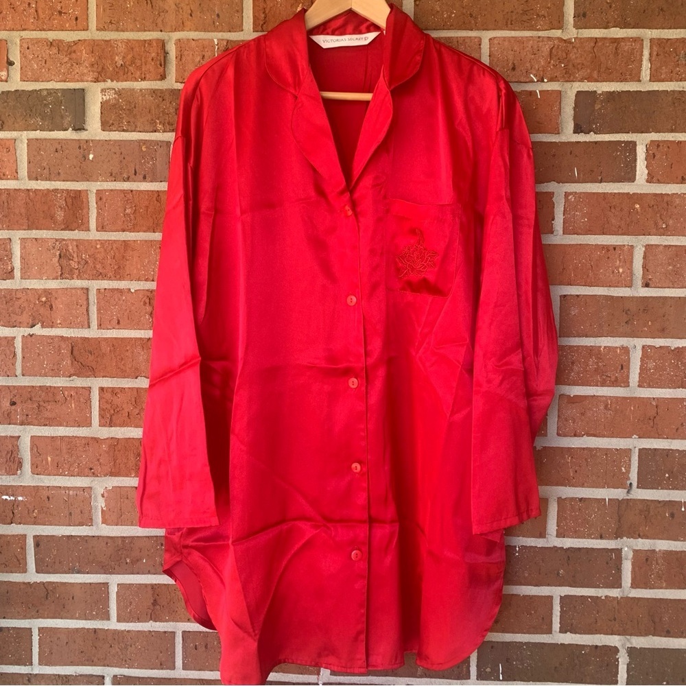 Victoria's Secret Red Rose Satin‎ Sleep Shirt Size Medium